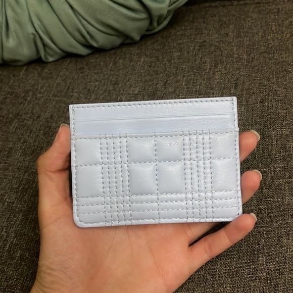 Burberry - Picture 4 of 5